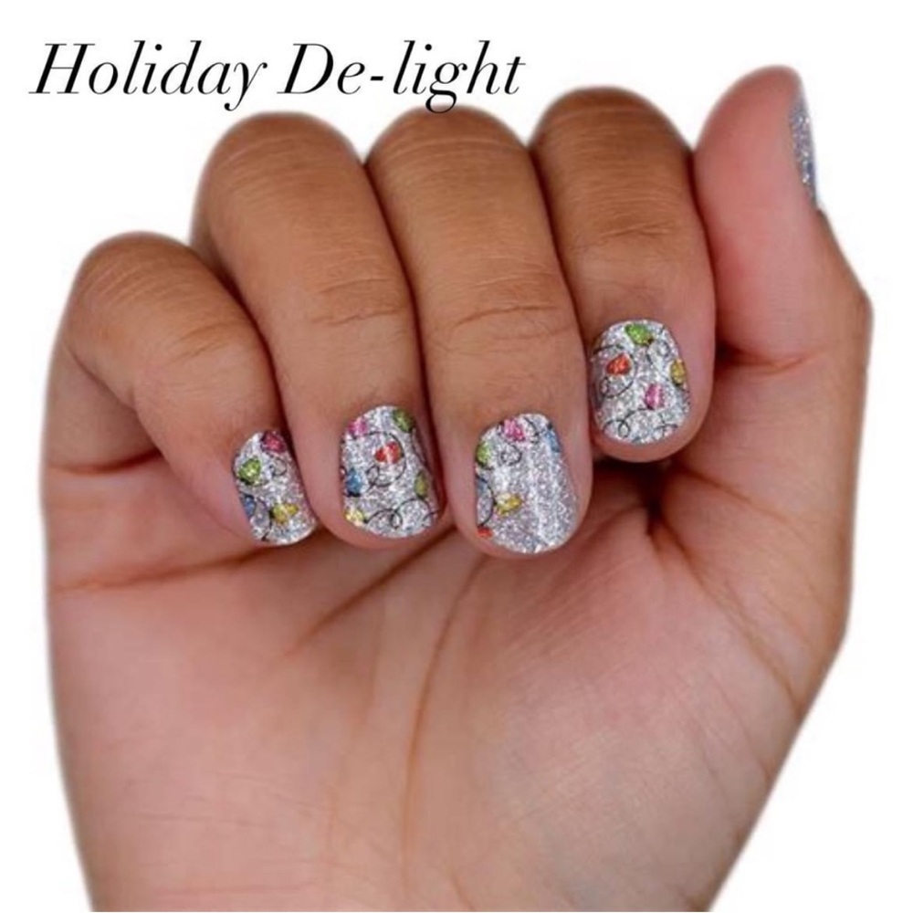 *Retired* Color Street: Holiday De-Light | Christmas Holiday Winter Silver - Picture 10 of 12